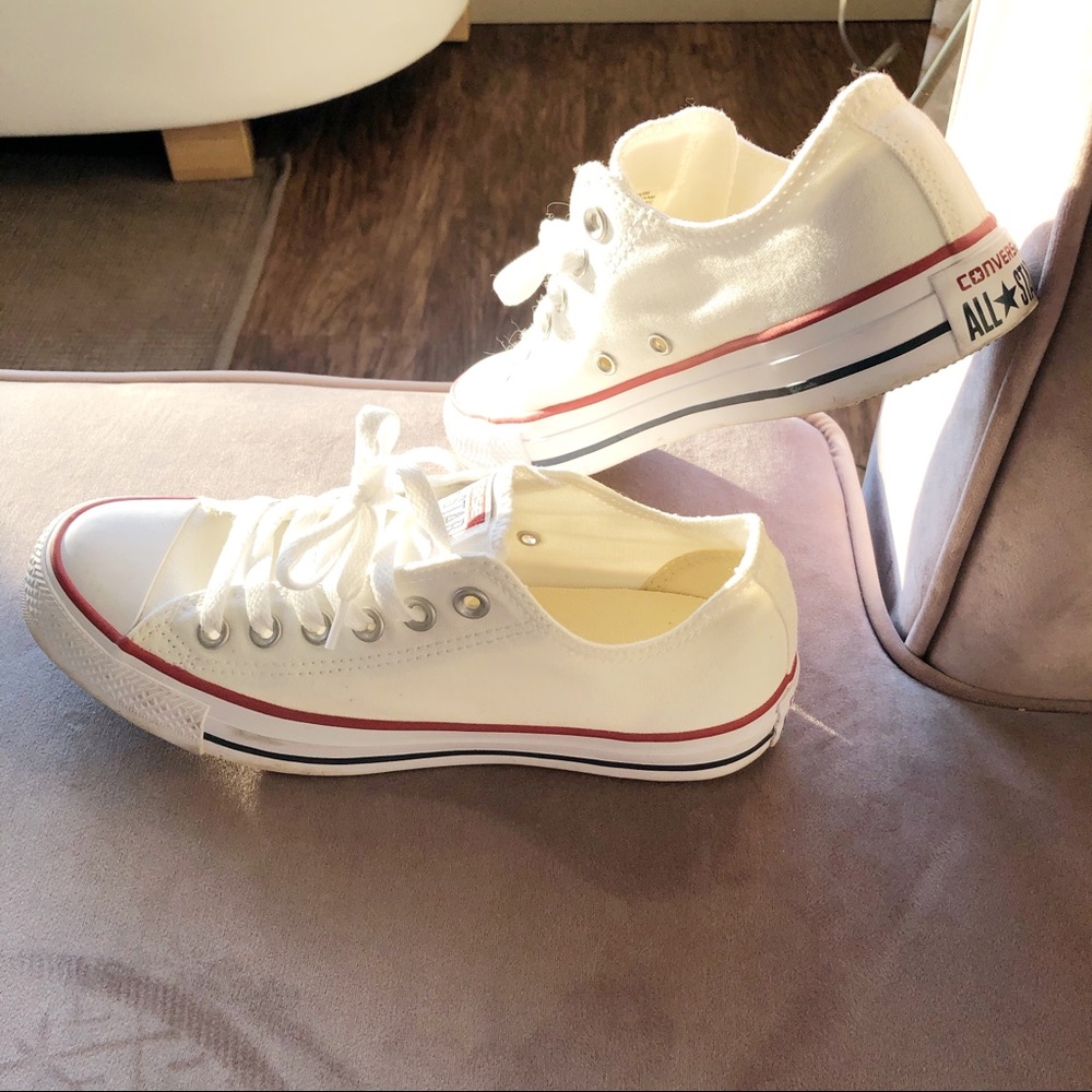CONVERSE LOW TOP ALL STAR white with red and blue stripes.